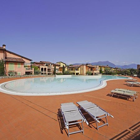 מנרבה דל גארדה Borgo Del Torchio Apartments By Wonderful Italy מראה חיצוני תמונה