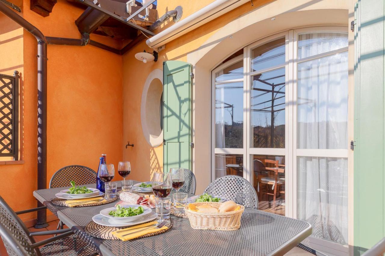 מנרבה דל גארדה Borgo Del Torchio Apartments By Wonderful Italy מראה חיצוני תמונה