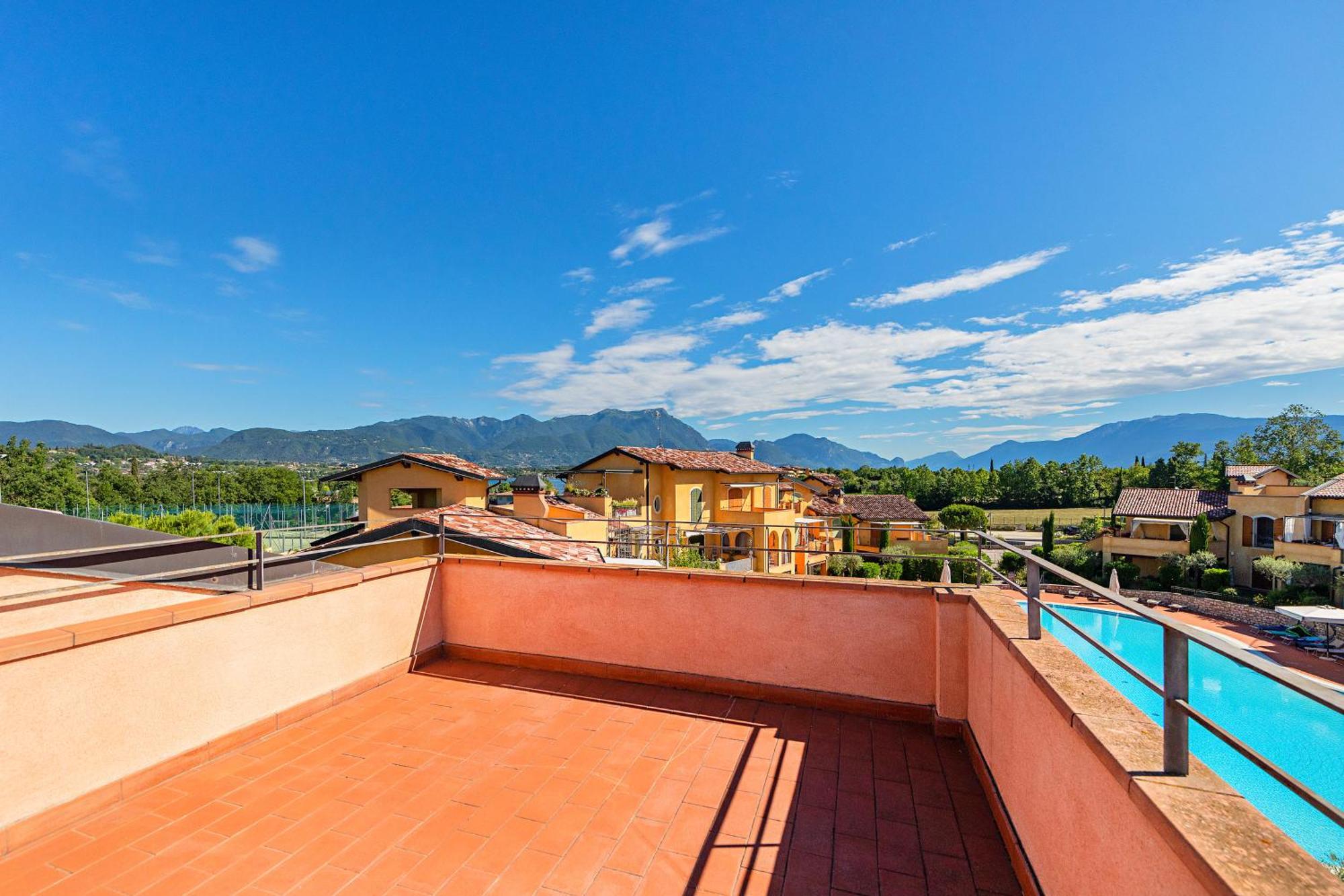 מנרבה דל גארדה Borgo Del Torchio Apartments By Wonderful Italy מראה חיצוני תמונה
