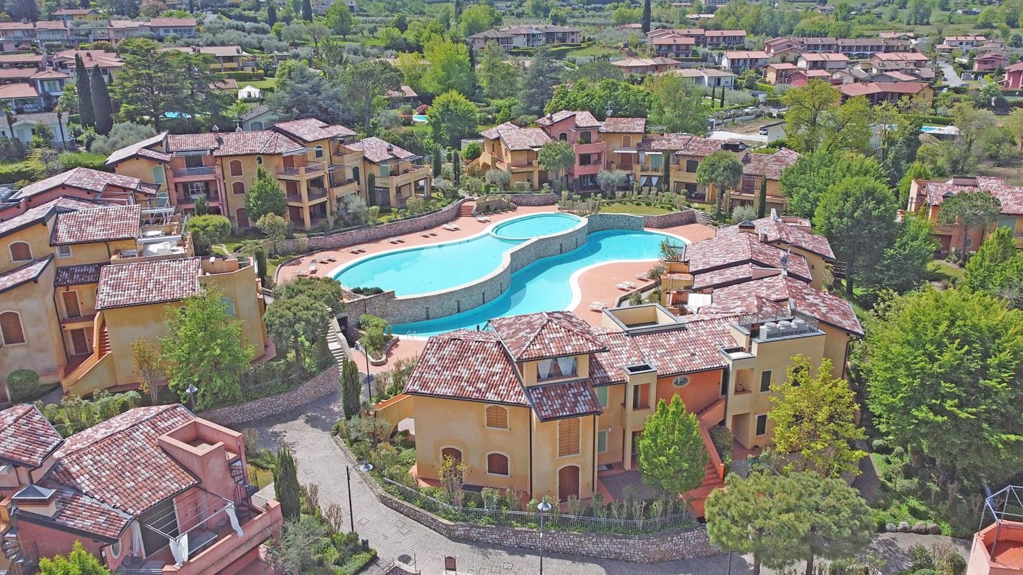 מנרבה דל גארדה Borgo Del Torchio Apartments By Wonderful Italy מראה חיצוני תמונה